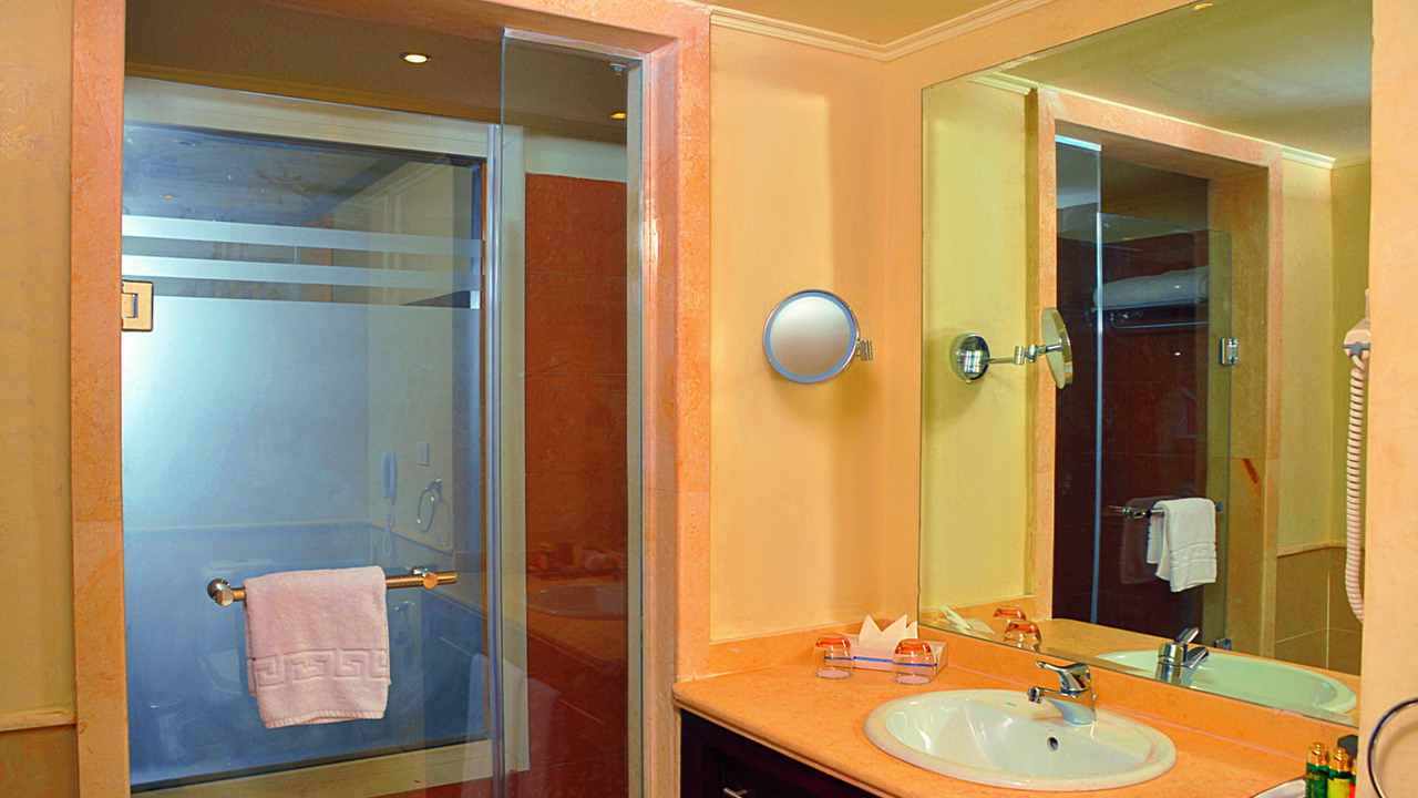Sunrise Grand Select Montemare