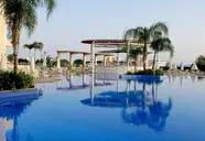 Sunrise Oasis Hotel & Waterpark