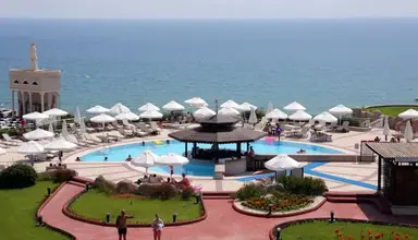 Sunrise Queen Luxury Resort & SPA