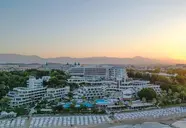 Sunrise Queen Luxury Resort & SPA 