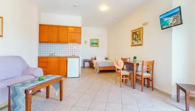 Sunrise Suites