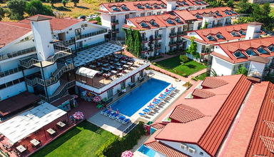 Sunshine Holiday Resort