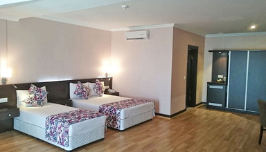 Sunshine Holiday Resort