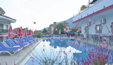 Sunshine Holiday Resort