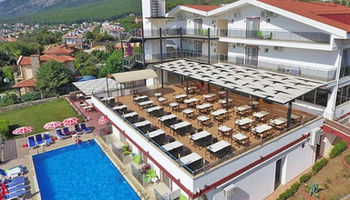 Sunshine Holiday Resort