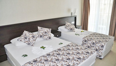 Sunshine Holiday Resort