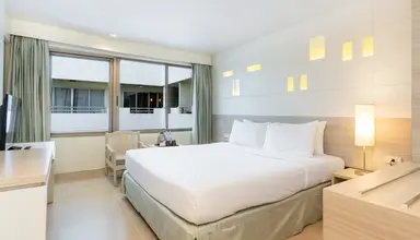 Sunshine Hotel & Residences