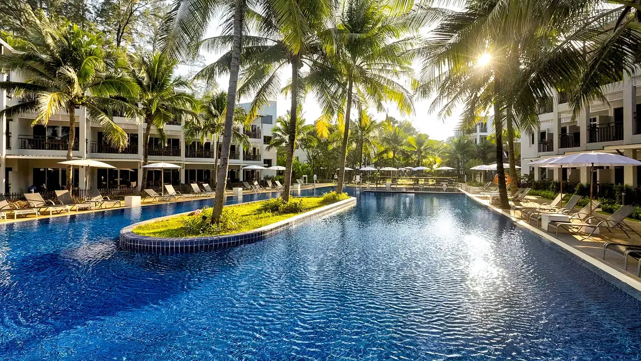 Sunwing Bangtao Beach