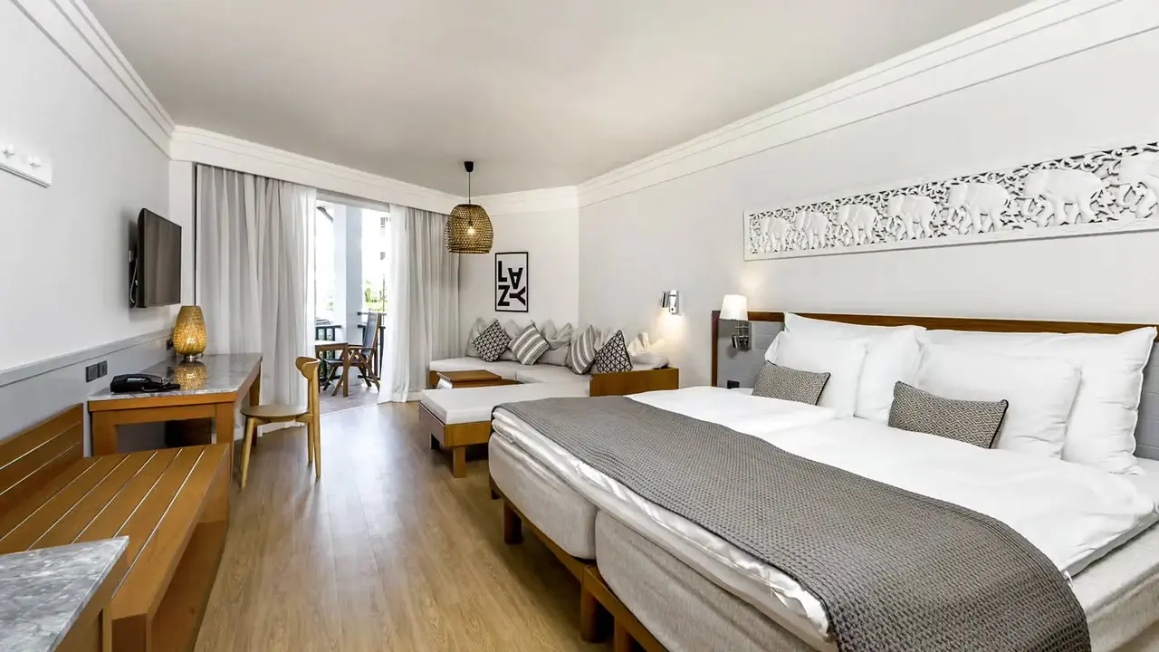 Sunwing Bangtao Beach