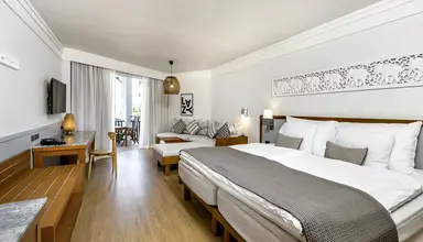 Sunwing Bangtao Beach
