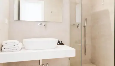 Super Paradise Suites