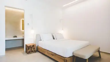 Super Paradise Suites