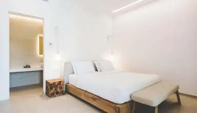 Super Paradise Suites