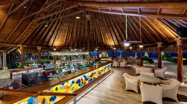 Tamarindo Diria Beach Resort