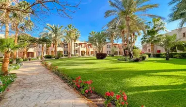 Tamra Beach Resort