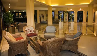 Tamra Beach Resort