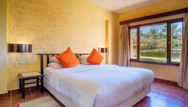 Tamra Beach Resort