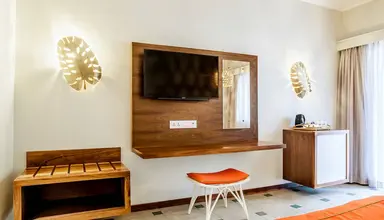 Tarisa Resort