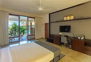 Taru Villas - The Long House