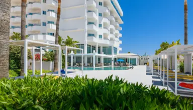 Tasia Maris Sands Beach