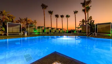 Tasia Maris Sands Beach