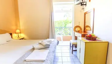 Tellis Holiday Rooms (Telis Holiday Rooms)