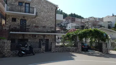 Teodora Apartments