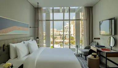 Th8 Palm Dubai Beach Resort Vignette Collection
