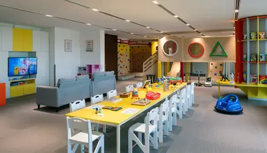 Th8 Palm Dubai Beach Resort Vignette Collection