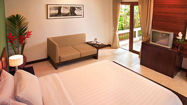 Thai House Beach Resort