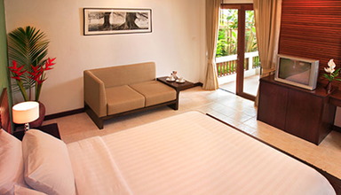 Thai House Beach Resort