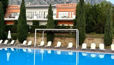 Thalassa (Paleros)