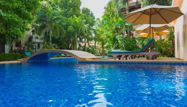 Thanthip Beach Resort