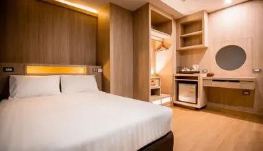 Thanthip Beach Resort
