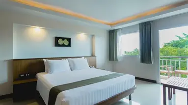 Thanthip Beach Resort