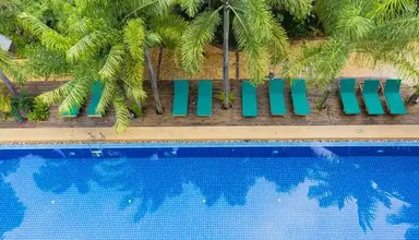 Thanthip Beach Resort