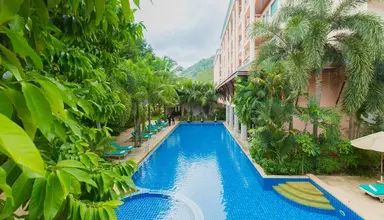 Thanthip Beach Resort