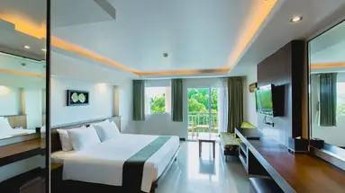 Thanthip Beach Resort