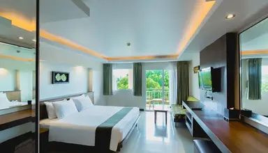 Thanthip Beach Resort