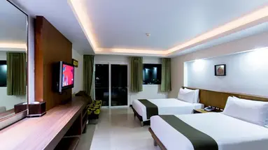 Thanthip Beach Resort