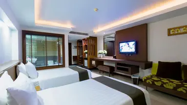 Thanthip Beach Resort