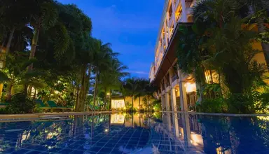 Thanthip Beach Resort