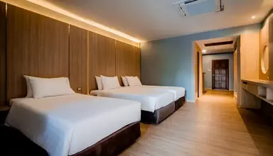 Thanthip Beach Resort