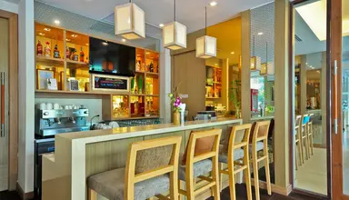 The Ashlee Plaza Patong