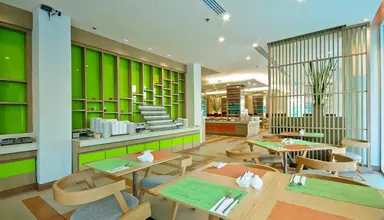 The Ashlee Plaza Patong