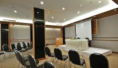 The Ashlee Plaza Patong
