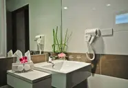 The Ashlee Plaza Patong