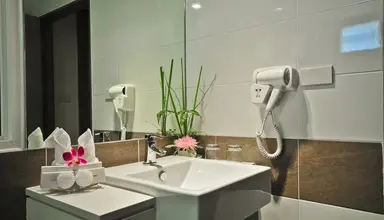 The Ashlee Plaza Patong