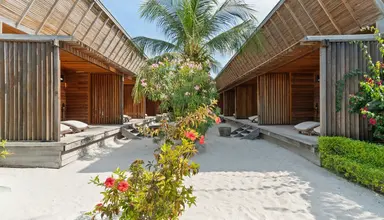 The Barefoot Eco
