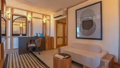 The Boutique Hotel
